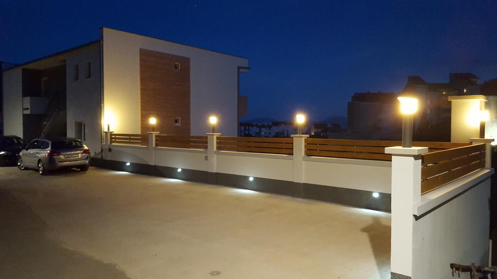 Apartments Villa Katija Дрвеник Екстер'єр фото