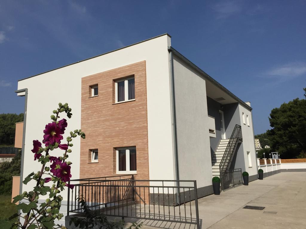 Apartments Villa Katija Дрвеник Екстер'єр фото
