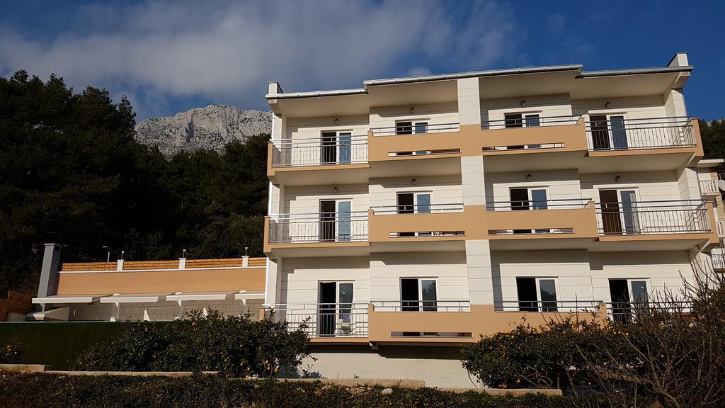 Apartments Villa Katija Дрвеник Екстер'єр фото